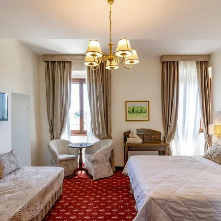 Lecchi Wellness Hotel