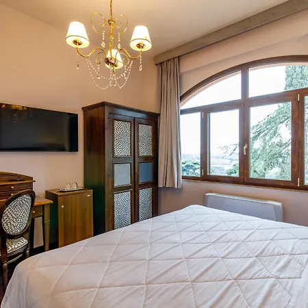 Lecchi Wellness Hotel 4*