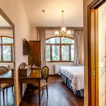 Lecchi Wellness Hotell